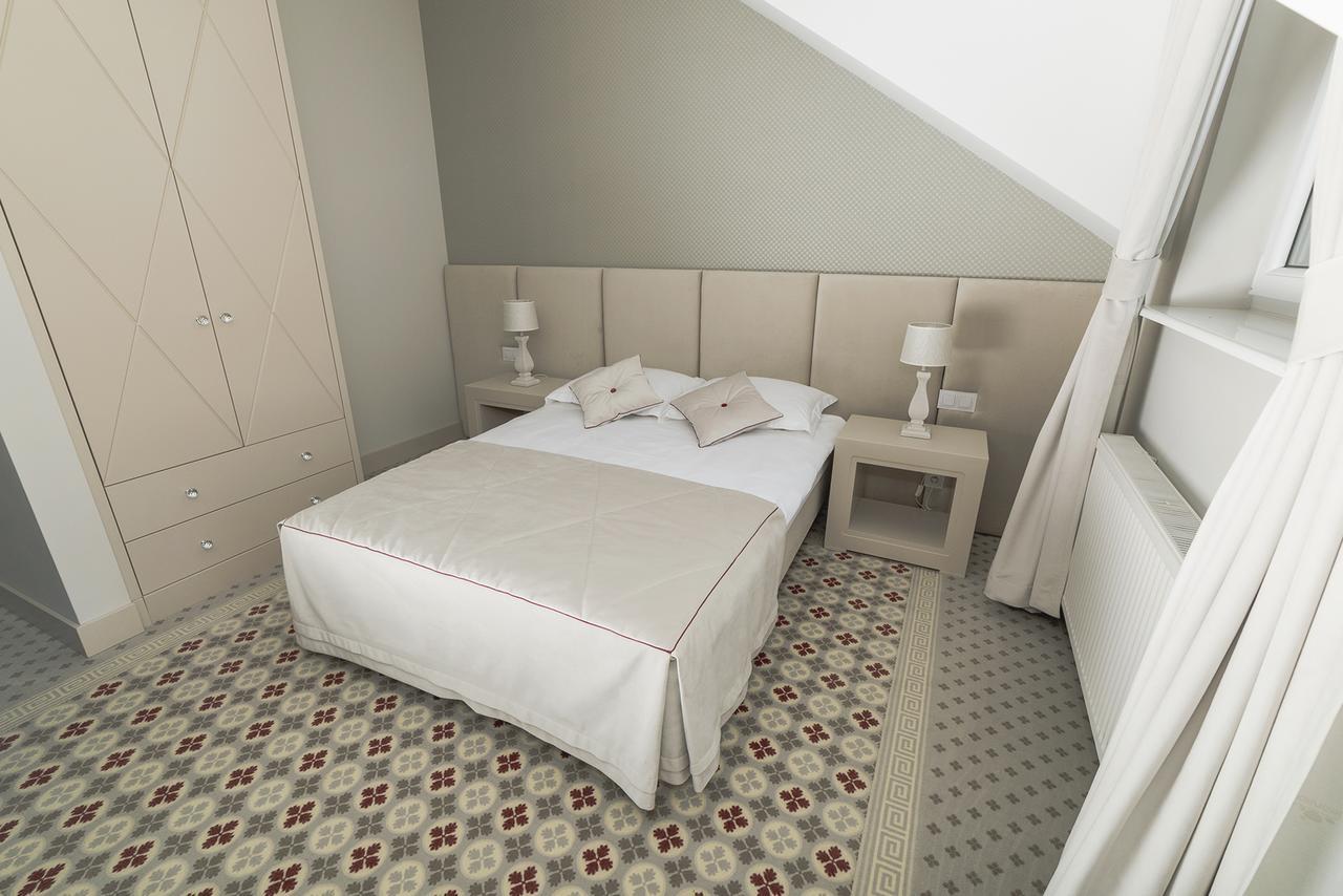 Basniowa Otel Wyszków Dış mekan fotoğraf