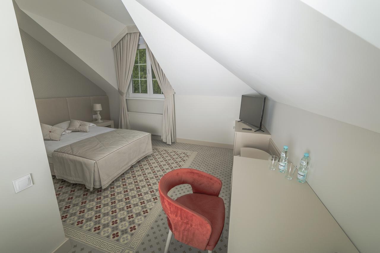 Basniowa Otel Wyszków Dış mekan fotoğraf