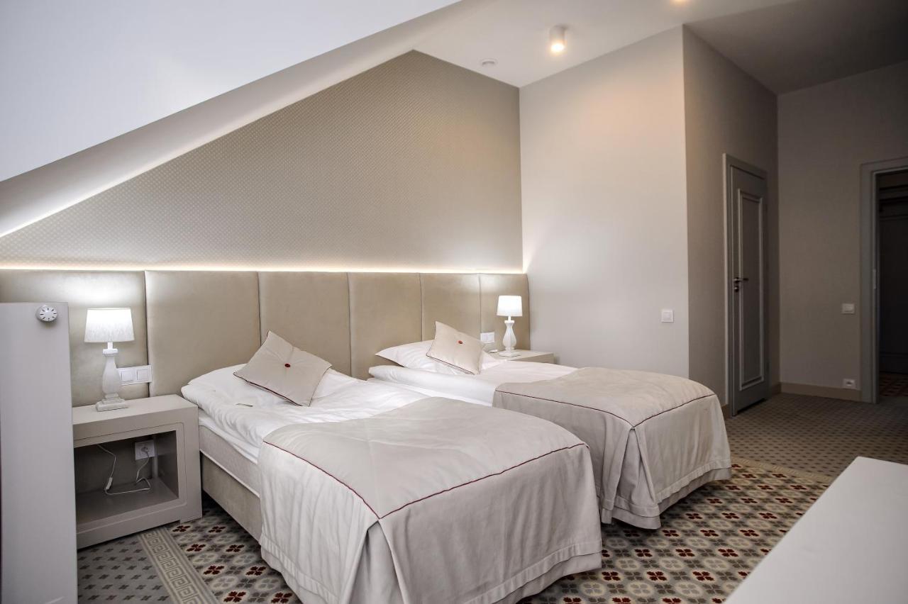 Basniowa Otel Wyszków Dış mekan fotoğraf