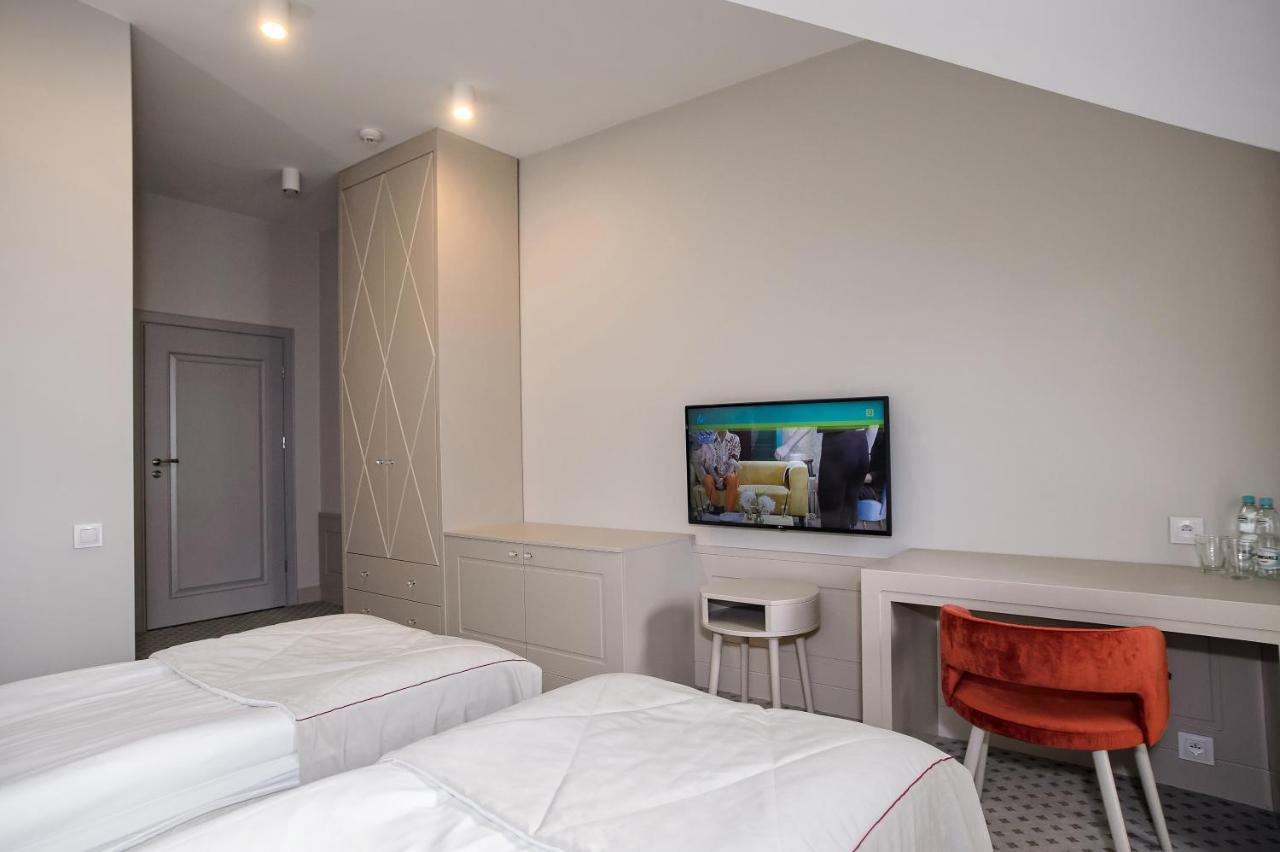 Basniowa Otel Wyszków Dış mekan fotoğraf